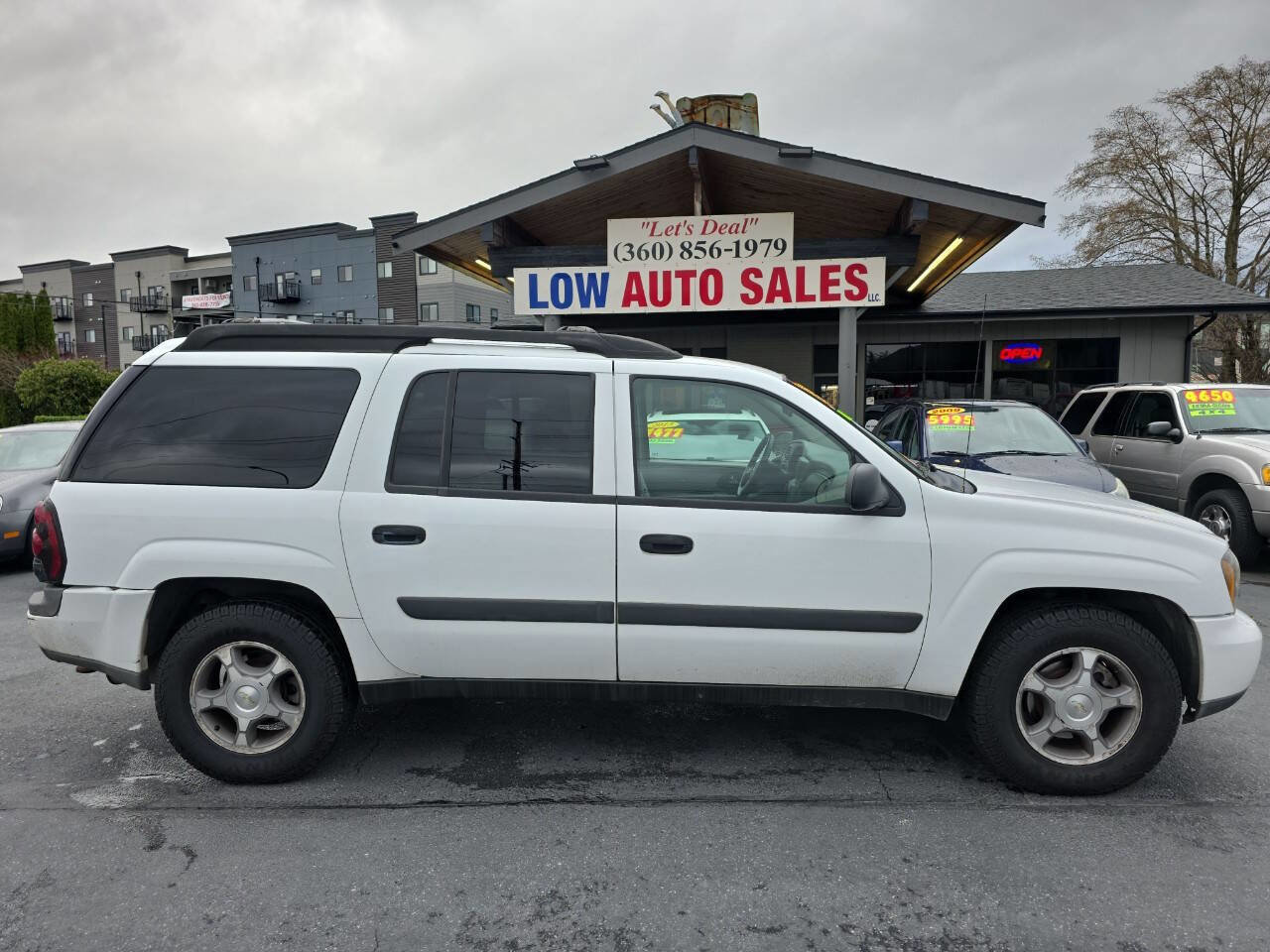 Used 2005 Chevrolet TrailBlazer EXT LS w/ LS Preferred Equipment Group image 2