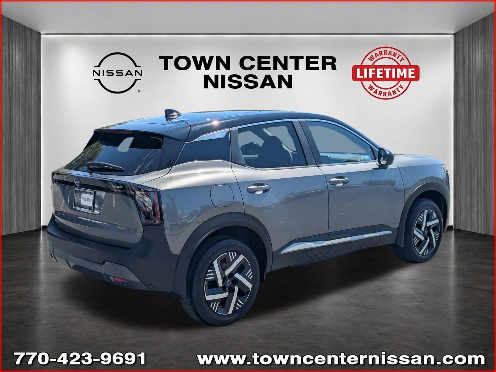 Used 2025 Nissan Kicks SV FWD image 7