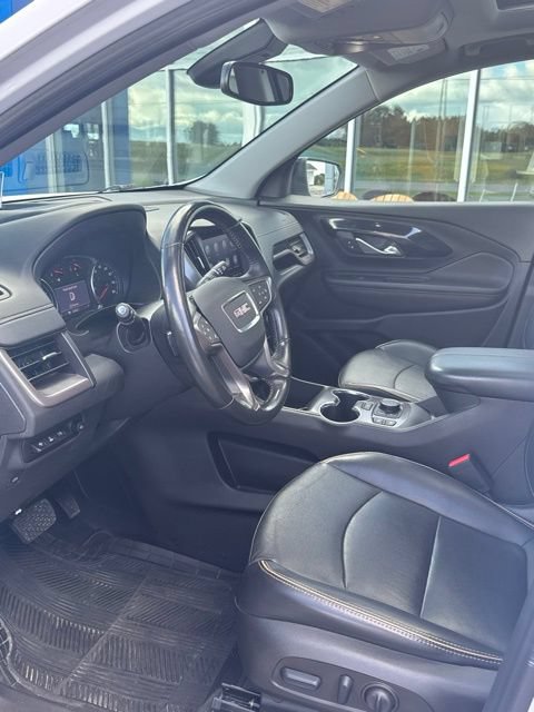 Used 2022 GMC Terrain AT4 w/ GMC Pro Grade Package AWD/4WD image 9