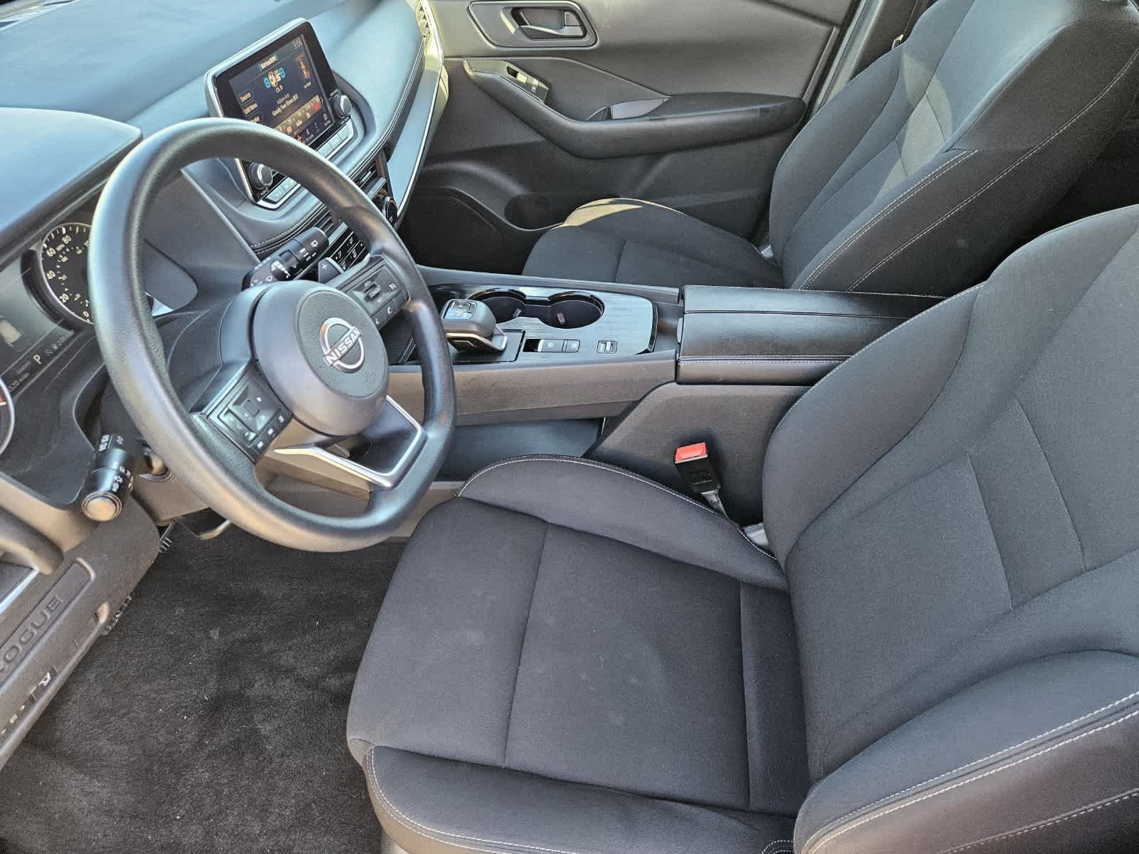 Used 2024 Nissan Rogue S FWD image 11