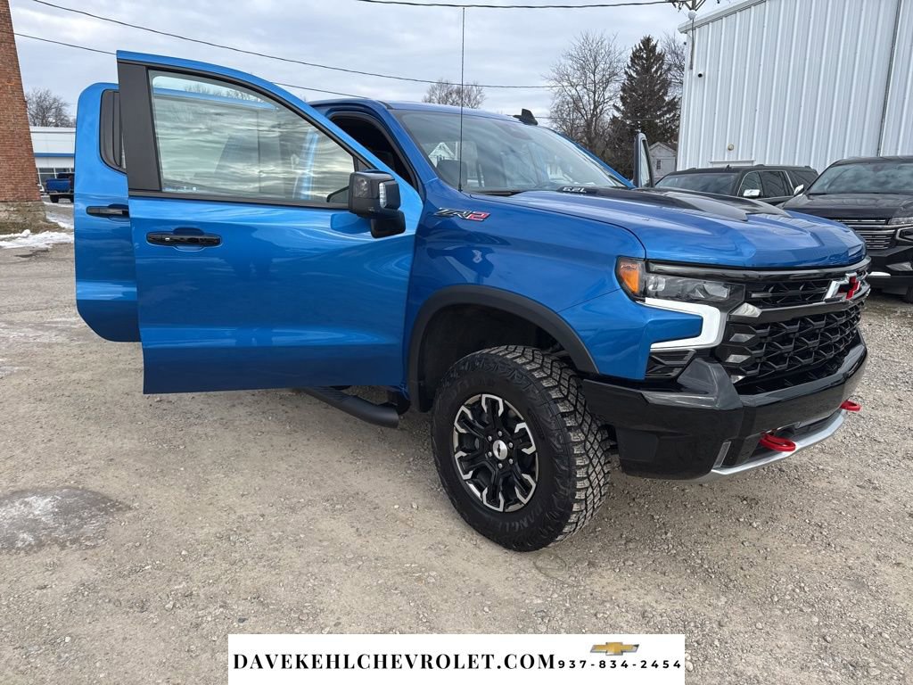 Used 2022 Chevrolet Silverado 1500 ZR2 w/ Technology Package image 36