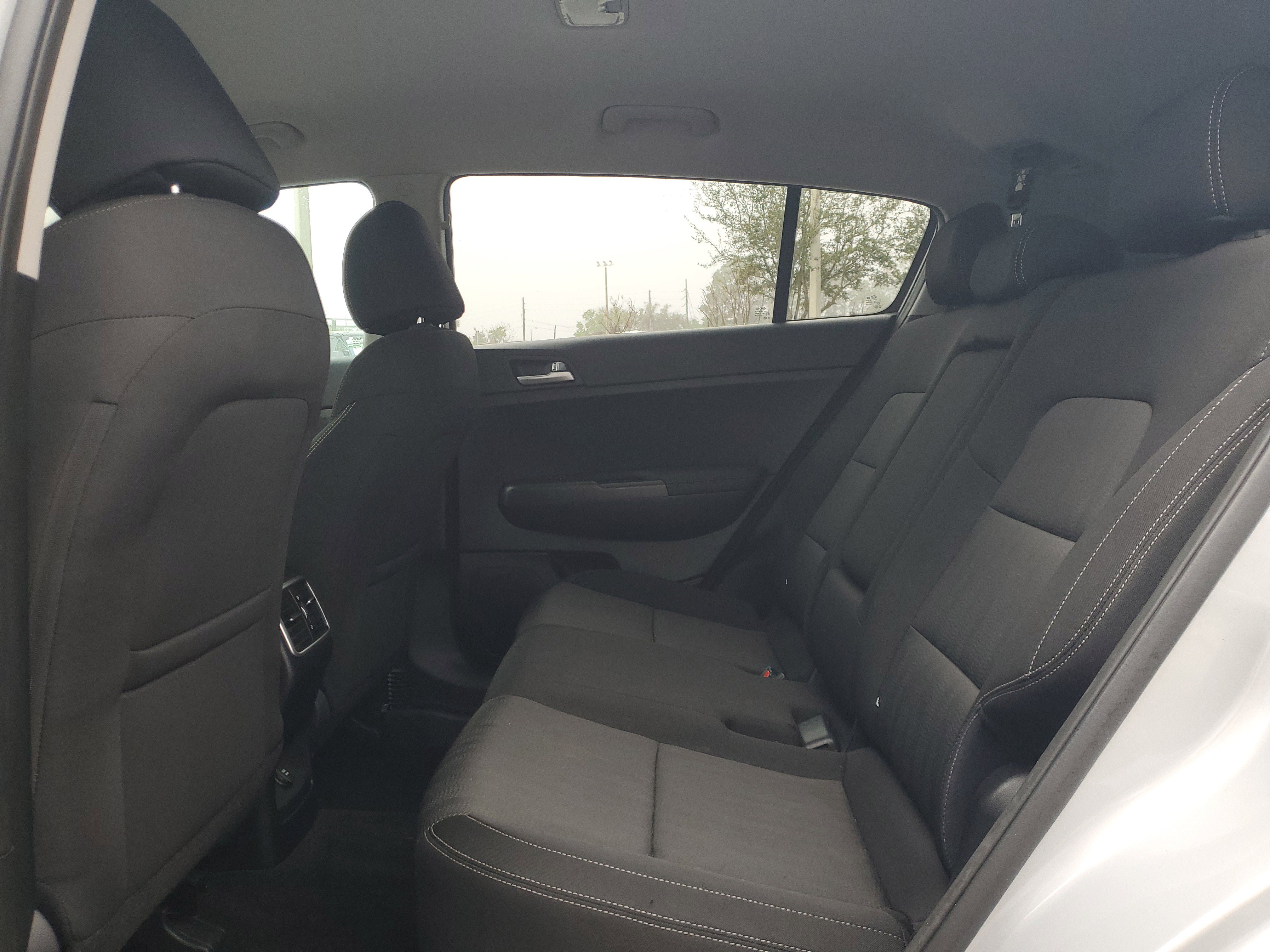 Used 2019 Kia Sportage LX FWD image 18