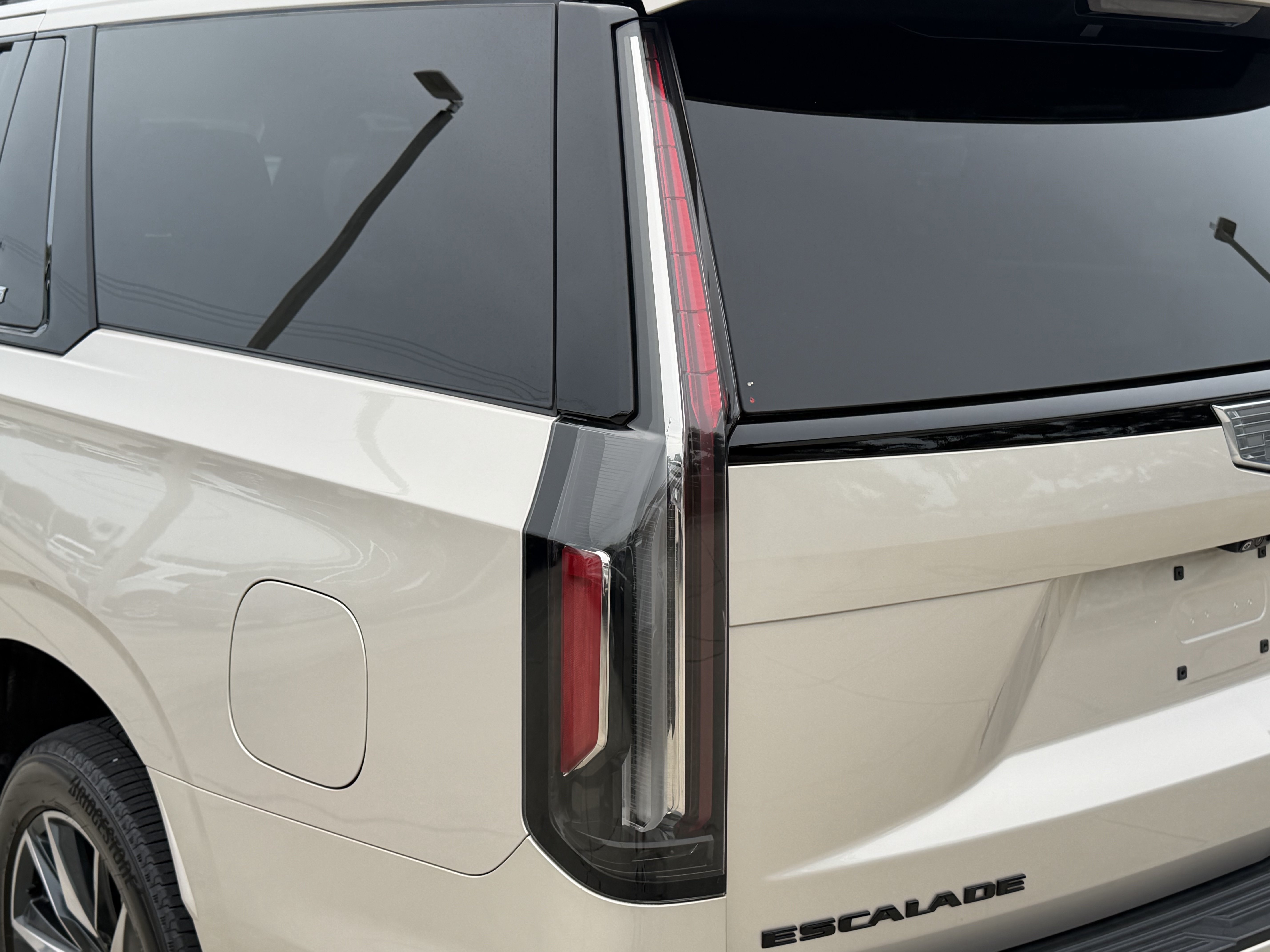 Used 2021 Cadillac Escalade ESV Sport Platinum AWD/4WD image 10
