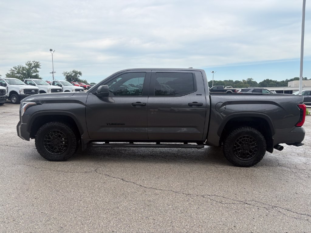 Used 2025 Toyota Tundra SR5 AWD/4WD image 2