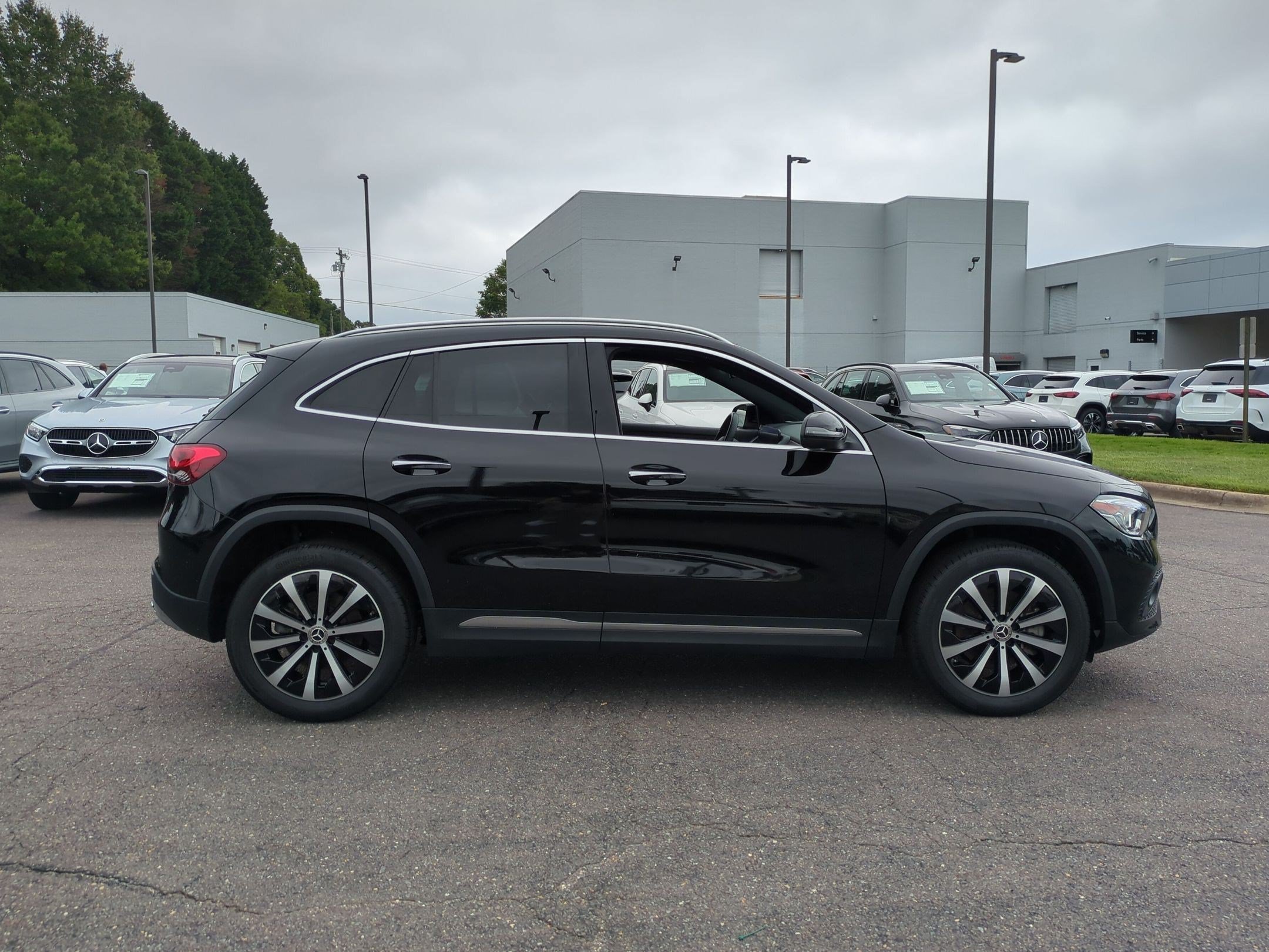 Certified 2023 Mercedes-Benz GLA 250 4MATIC image 2