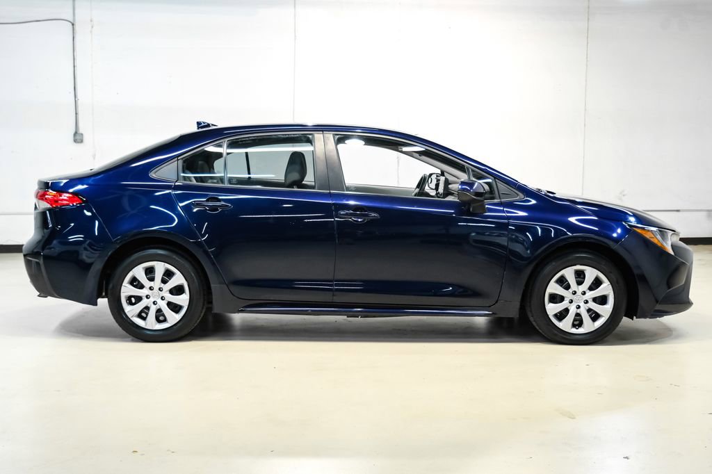 Used 2022 Toyota Corolla LE FWD image 7