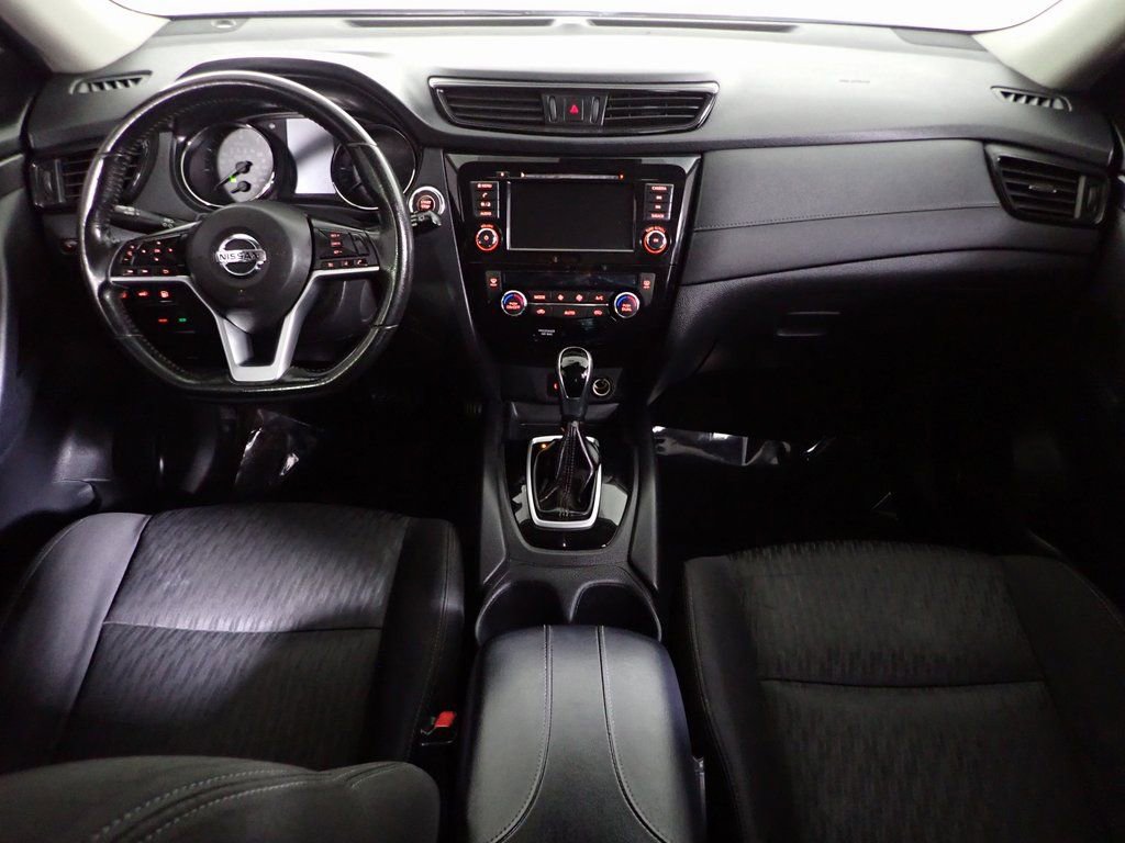 Used 2020 Nissan Rogue SV image 31