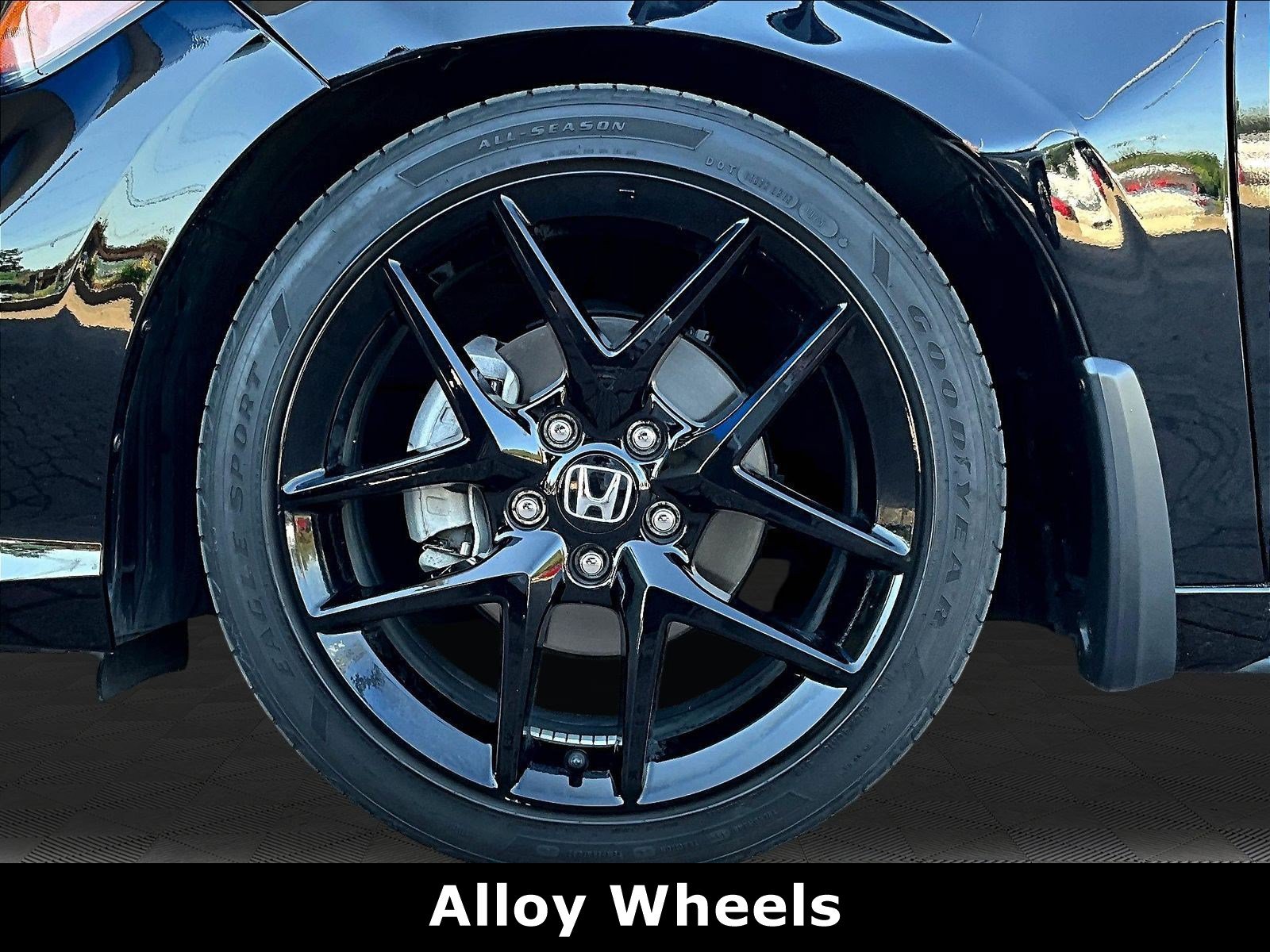 Used 2025 Honda Civic Sport image 32