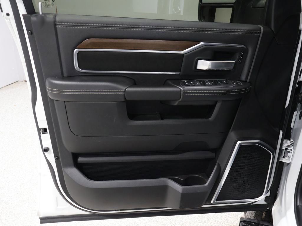 Used 2024 RAM 2500 Laramie w/ Chrome Bumper Package image 14