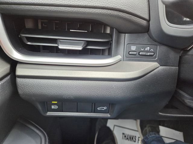 Used 2025 Toyota Grand Highlander AWD image 32