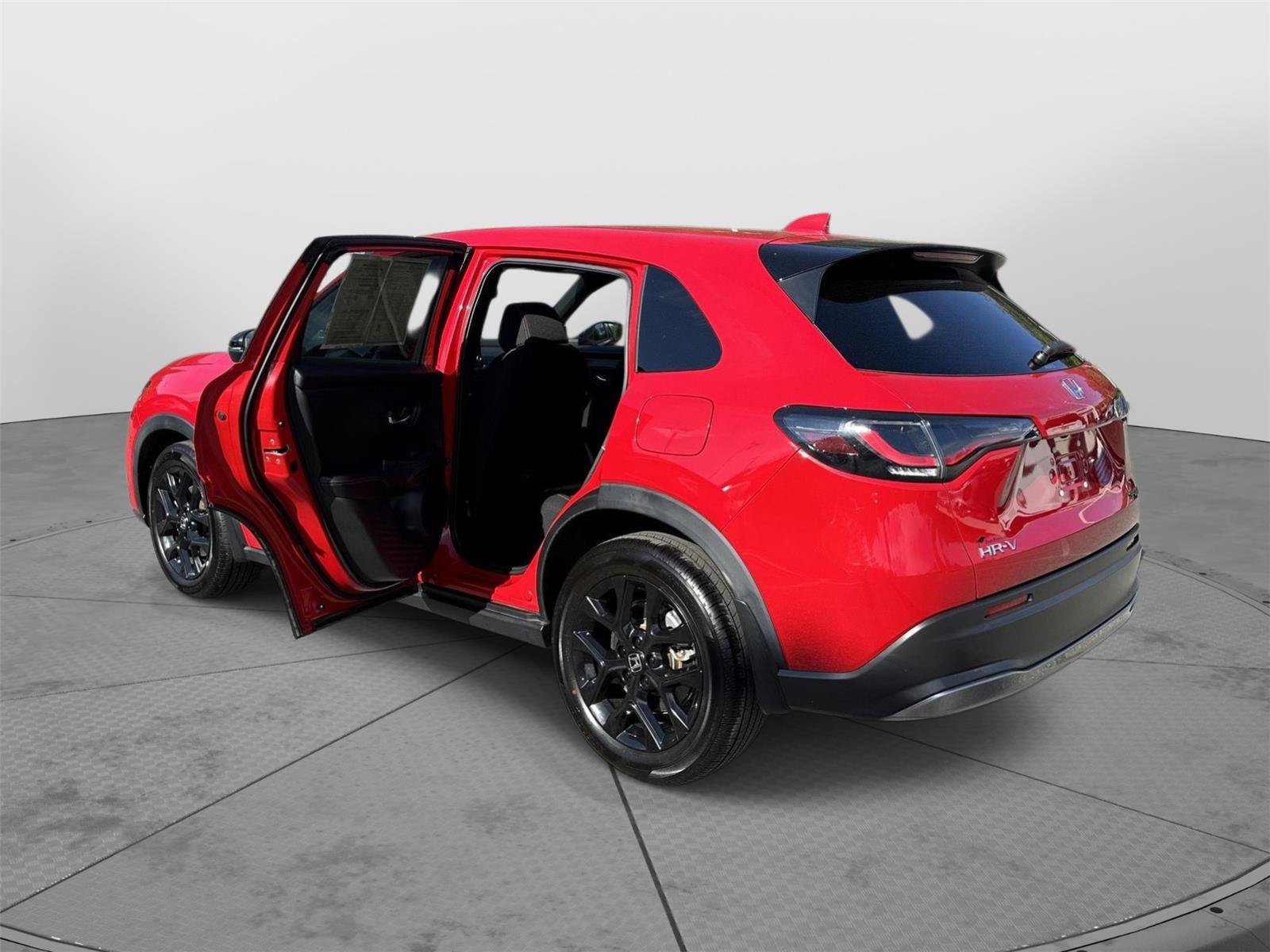 Certified 2024 Honda HR-V Sport image 32