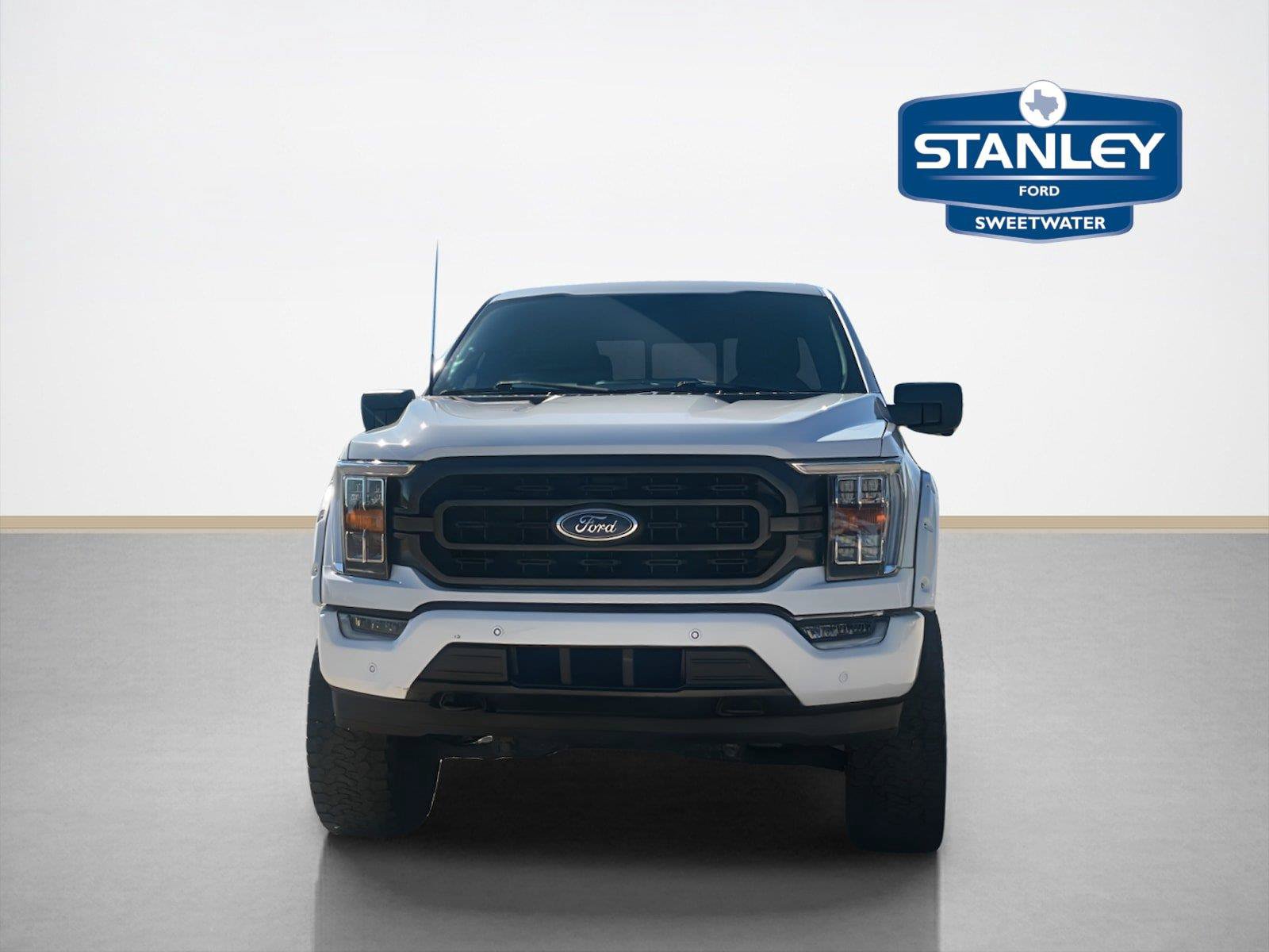Used 2022 Ford F150 XLT w/ Equipment Group 302A High AWD/4WD image 2