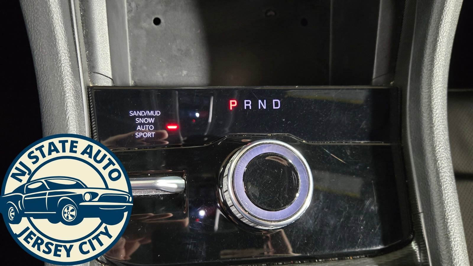 Used 2024 Jeep Grand Cherokee L Limited w/ Luxury Tech Group II image 16