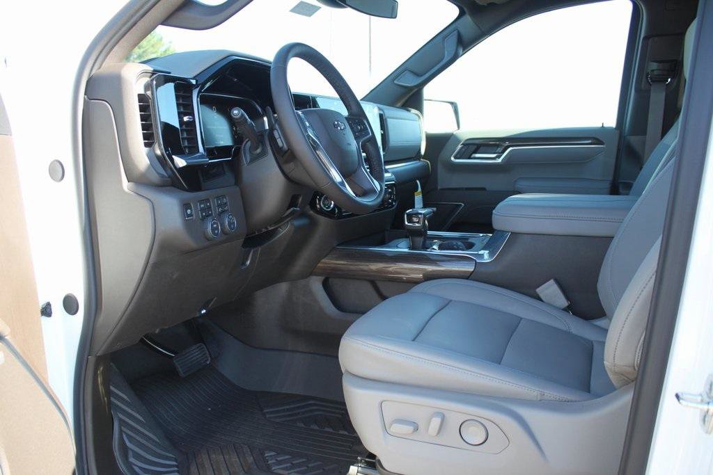 New 2026 Chevrolet Silverado 1500 RST w/ RST All Star Premium Package image 14
