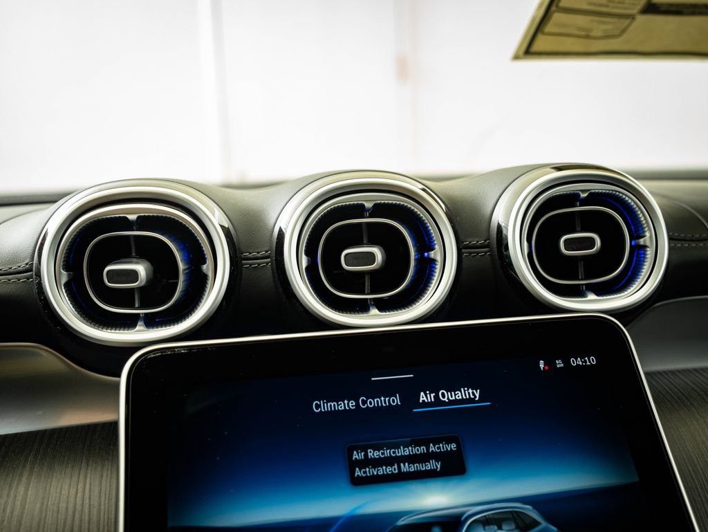 New 2026 Mercedes-Benz GLC 300 4MATIC image 36