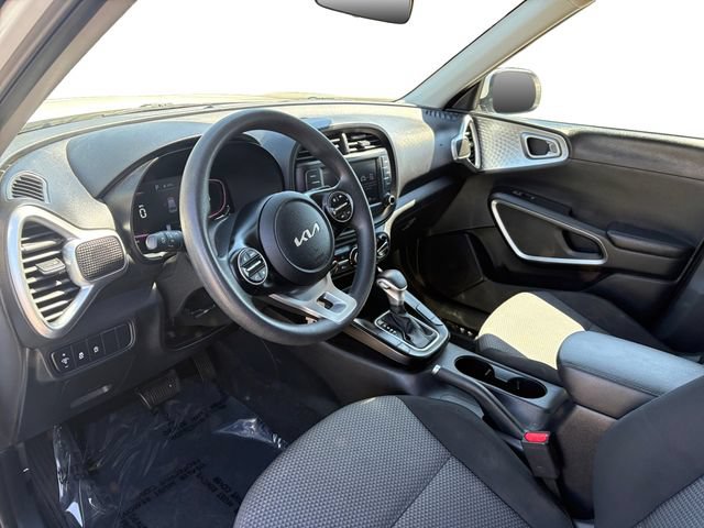 Used 2024 Kia Soul LX w/ Option Group 015 FWD image 12