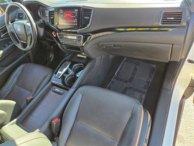 Certified 2021 Honda Ridgeline Black Edition image 21