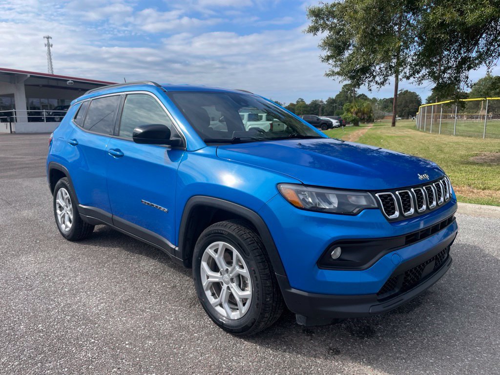 Used 2024 Jeep Compass Latitude