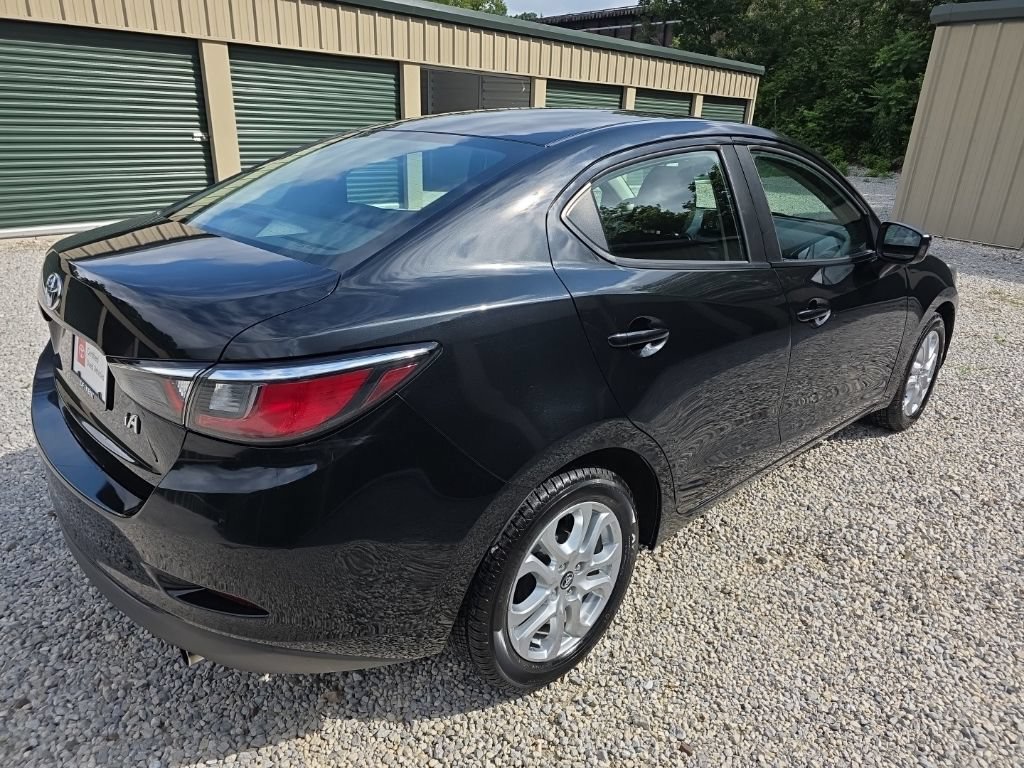 Certified 2017 Toyota Yaris iA FWD image 6