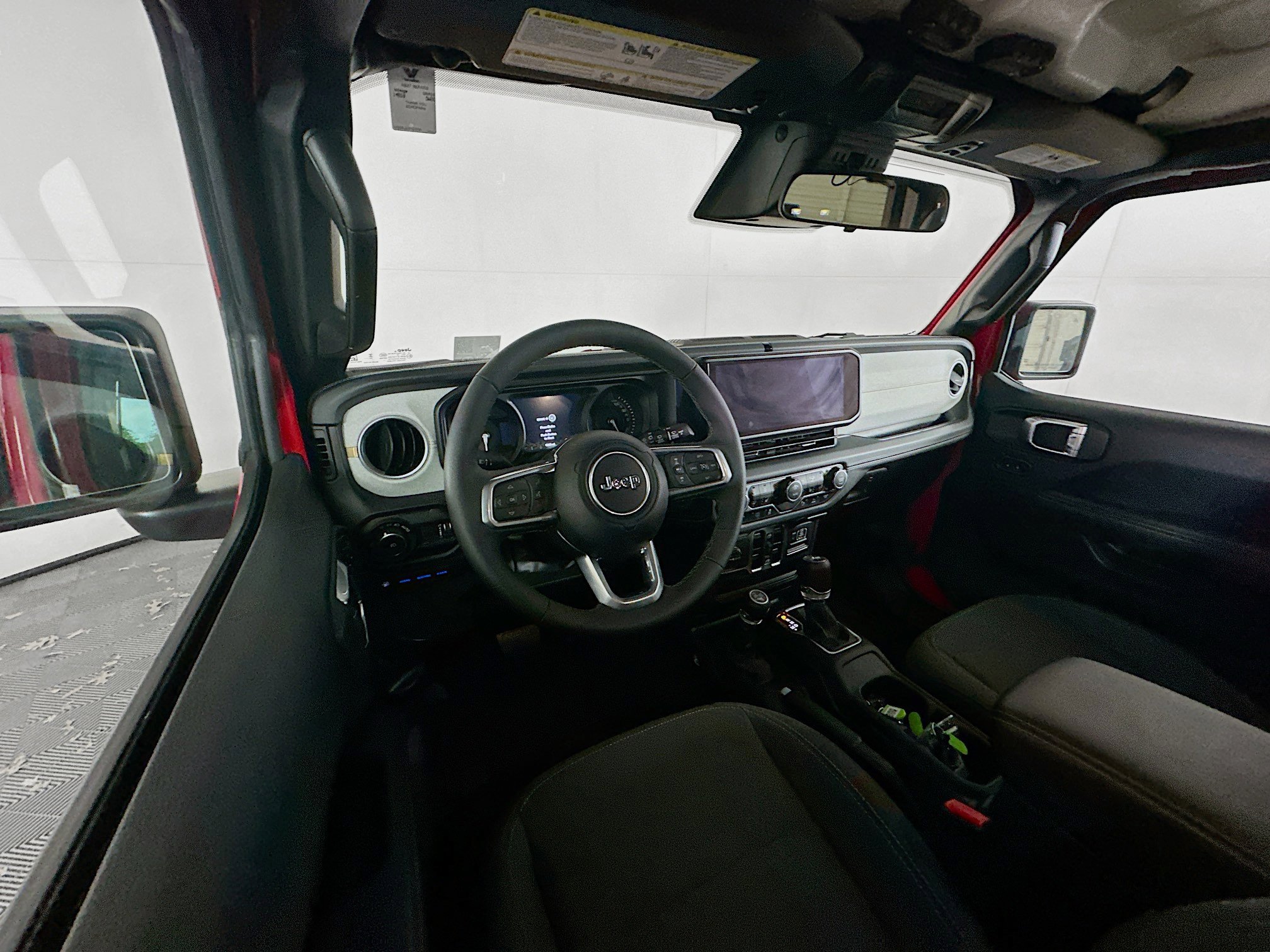 Used 2025 Jeep Wrangler Sahara w/ Safety Group image 18