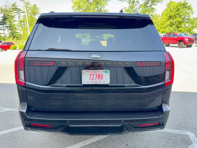 Used 2025 Ford Expedition Tremor AWD/4WD image 5