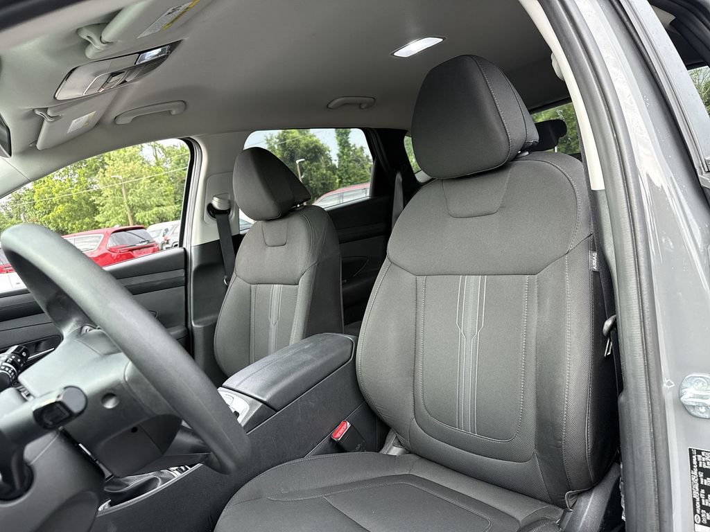 Used 2025 Hyundai Tucson SEL FWD image 12