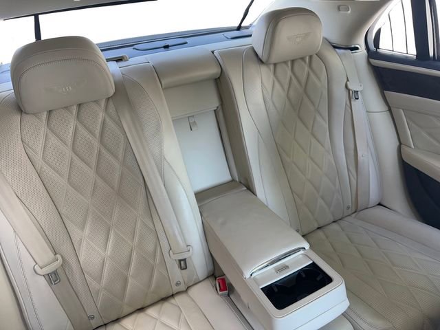 Used 2014 Bentley Flying Spur W12 image 28