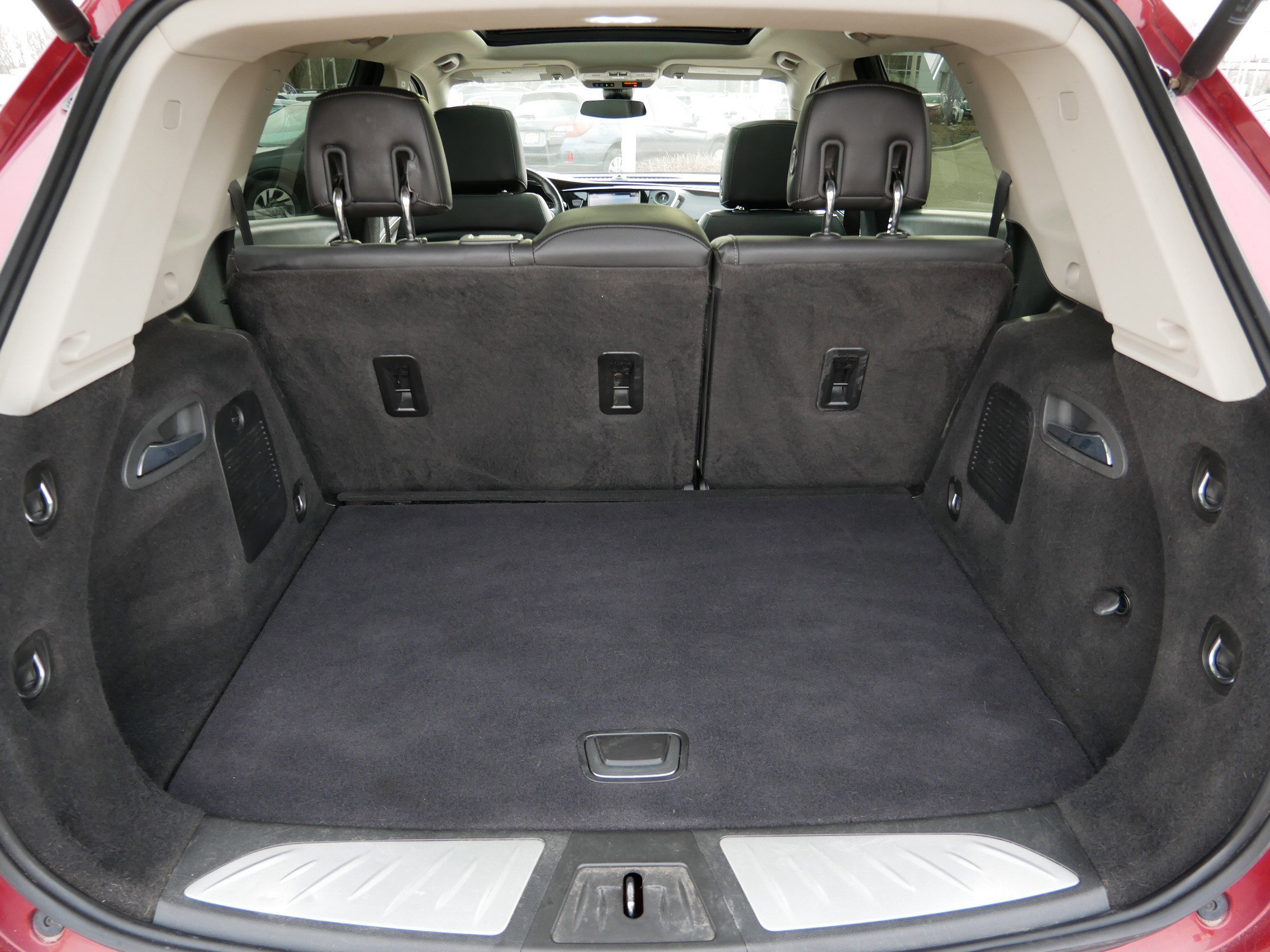 Used 2019 Buick Envision Premium w/ Driver Confidence Package image 18