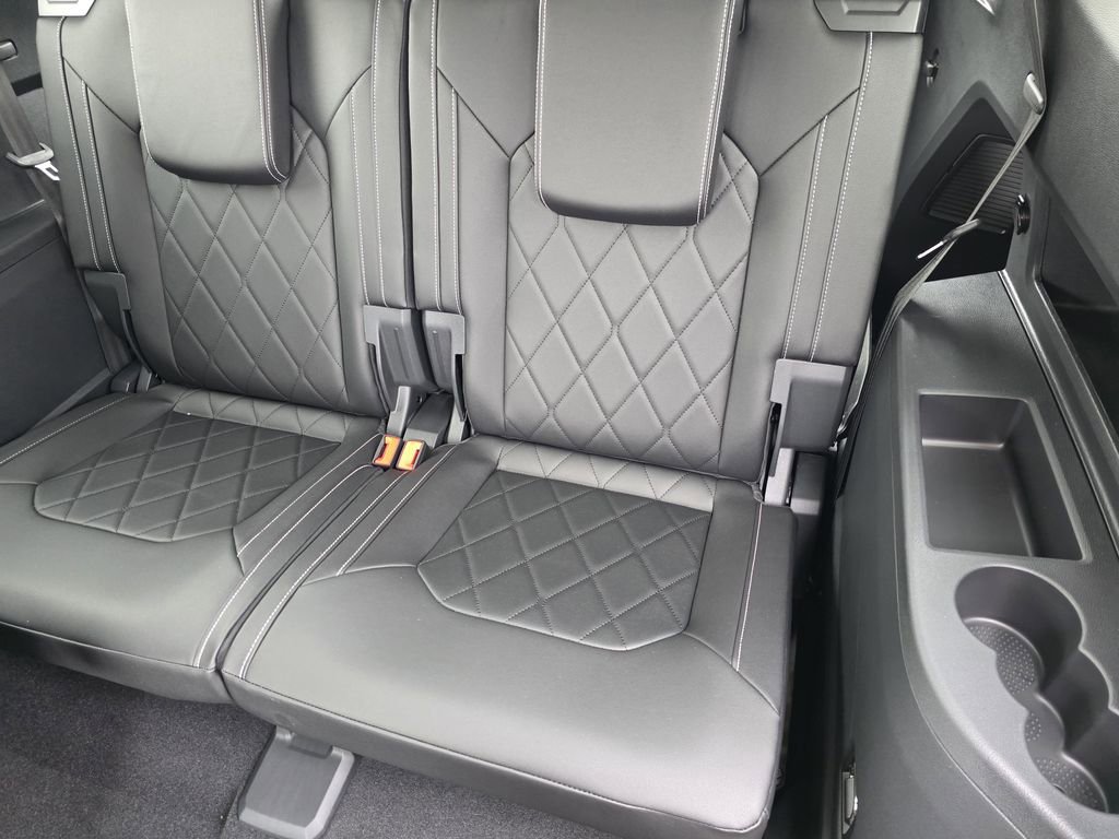 New 2026 Volkswagen Atlas SEL Premium R-Line image 21