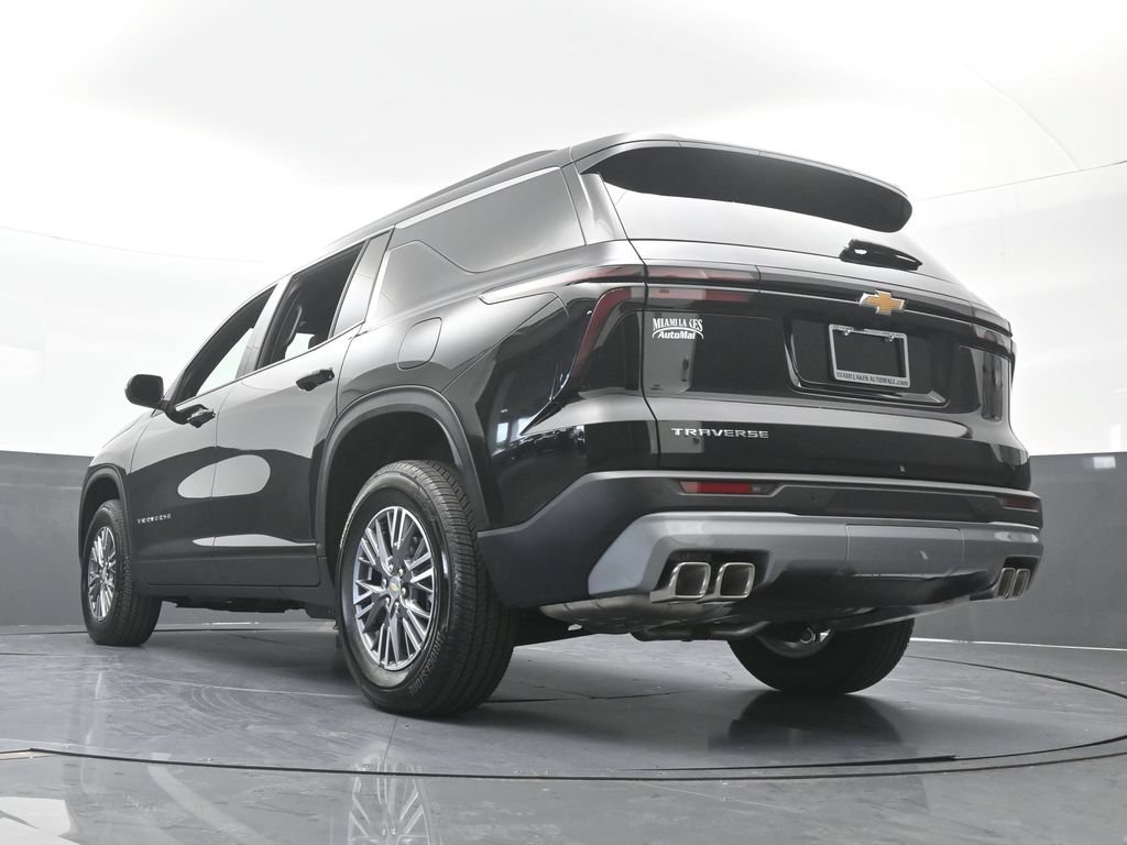 Used 2026 Chevrolet Traverse LT FWD image 58