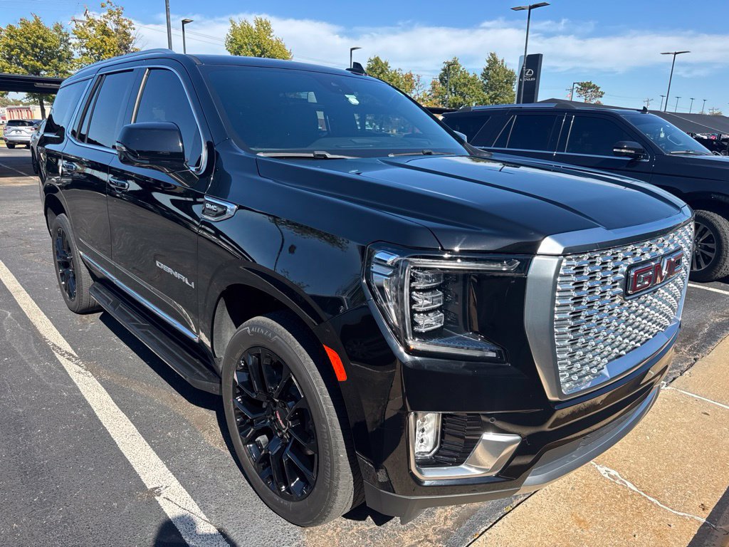 Used 2023 GMC Yukon Denali AWD/4WD image 2