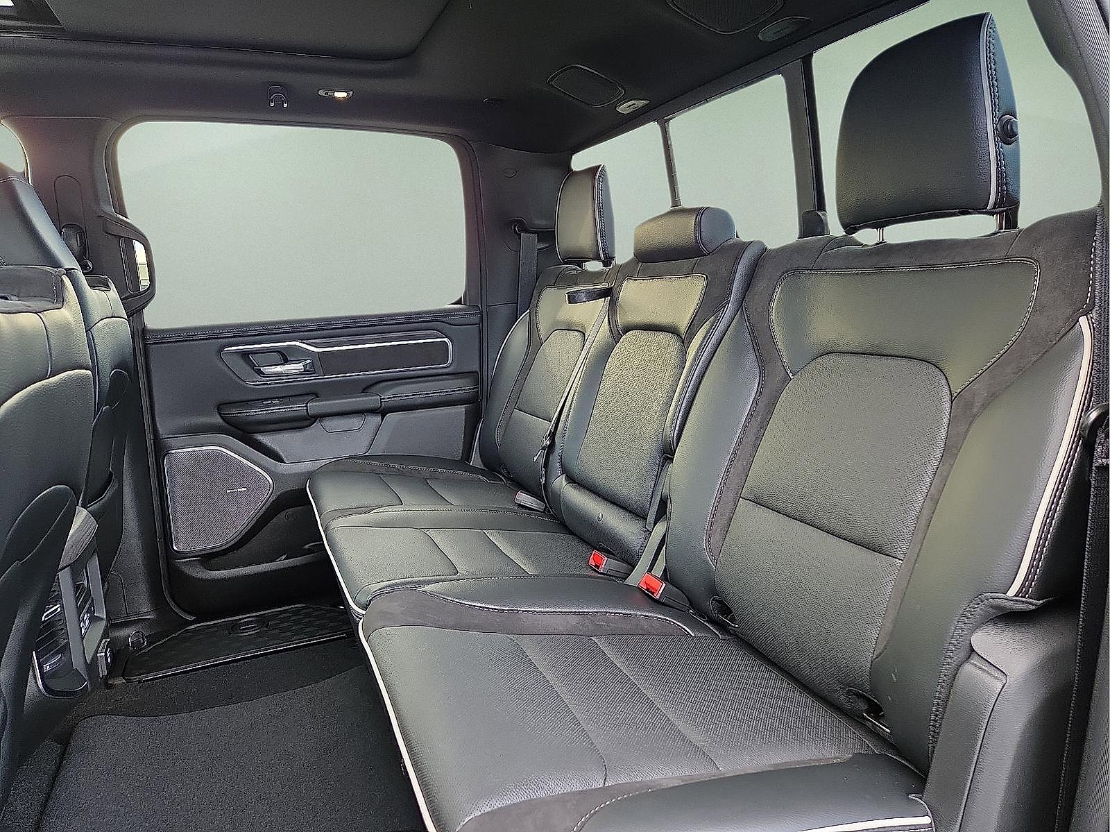New 2026 RAM 1500 Laramie w/ Night Edition image 10