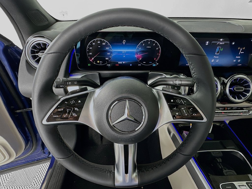 Used 2026 Mercedes-Benz GLB 250 image 11