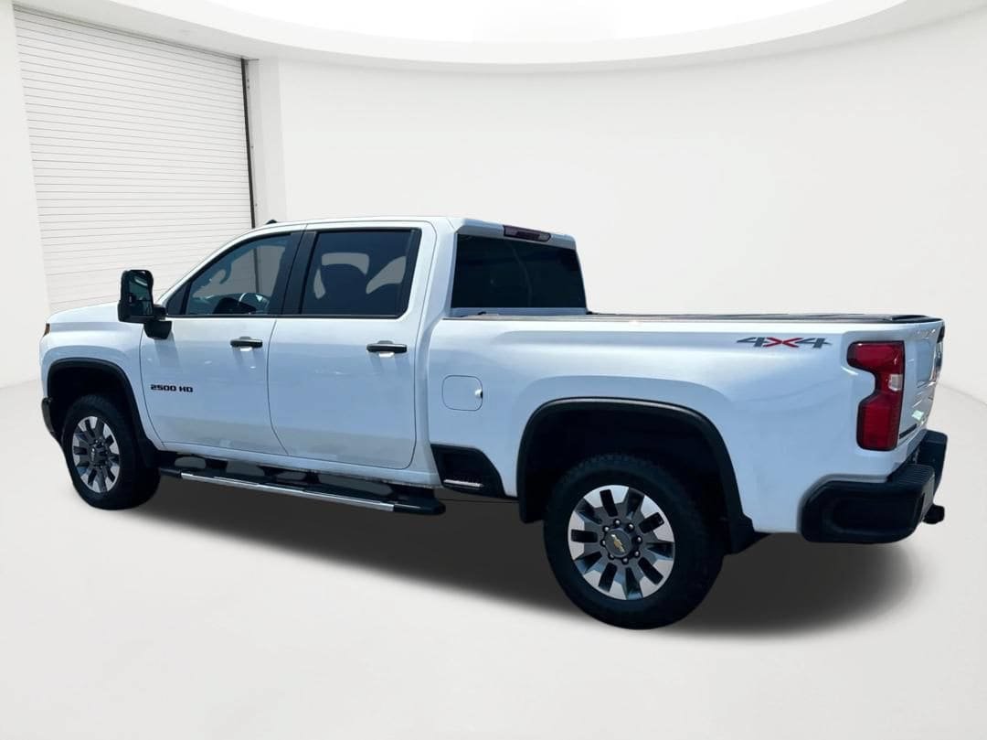Used 2023 Chevrolet Silverado 2500 Custom w/ Custom Value Package AWD/4WD image 7