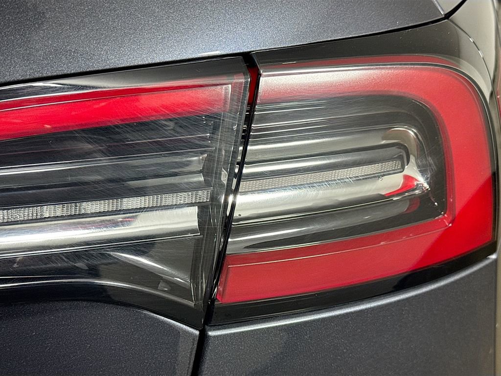 Used 2023 Tesla Model Y Long Range image 30