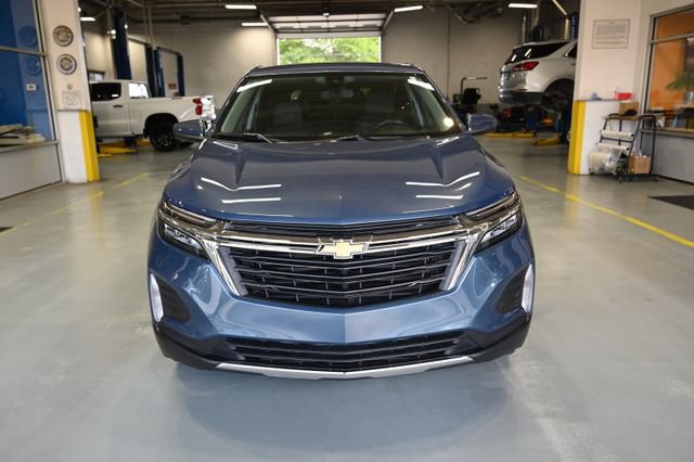 Used 2024 Chevrolet Equinox LT w/ LPO, Floor Liner Package AWD/4WD image 2