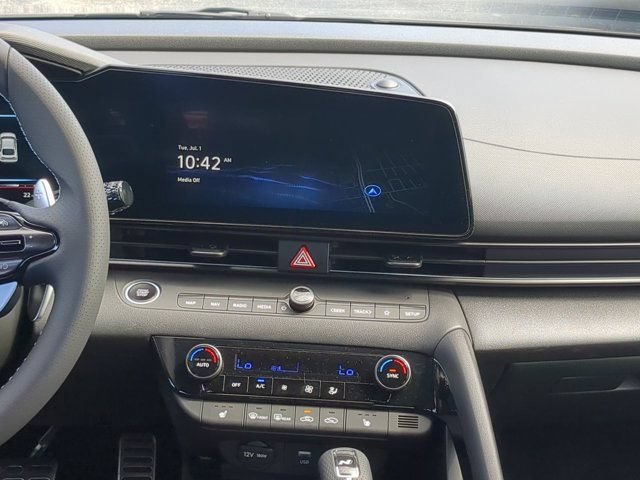 Certified 2025 Hyundai Elantra N FWD image 17