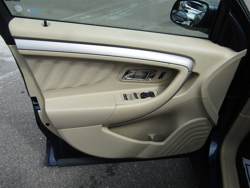 Used 2016 Ford Taurus SEL w/ Equipment Group 201A image 24
