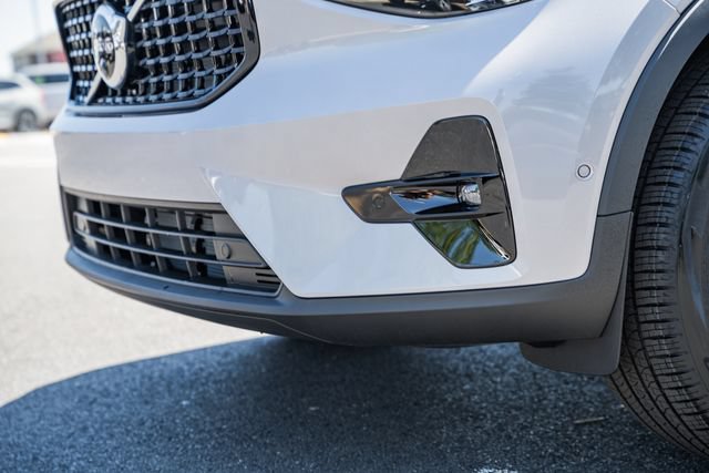 New 2026 Volvo XC40 B5 Plus w/ Climate Package AWD/4WD image 15