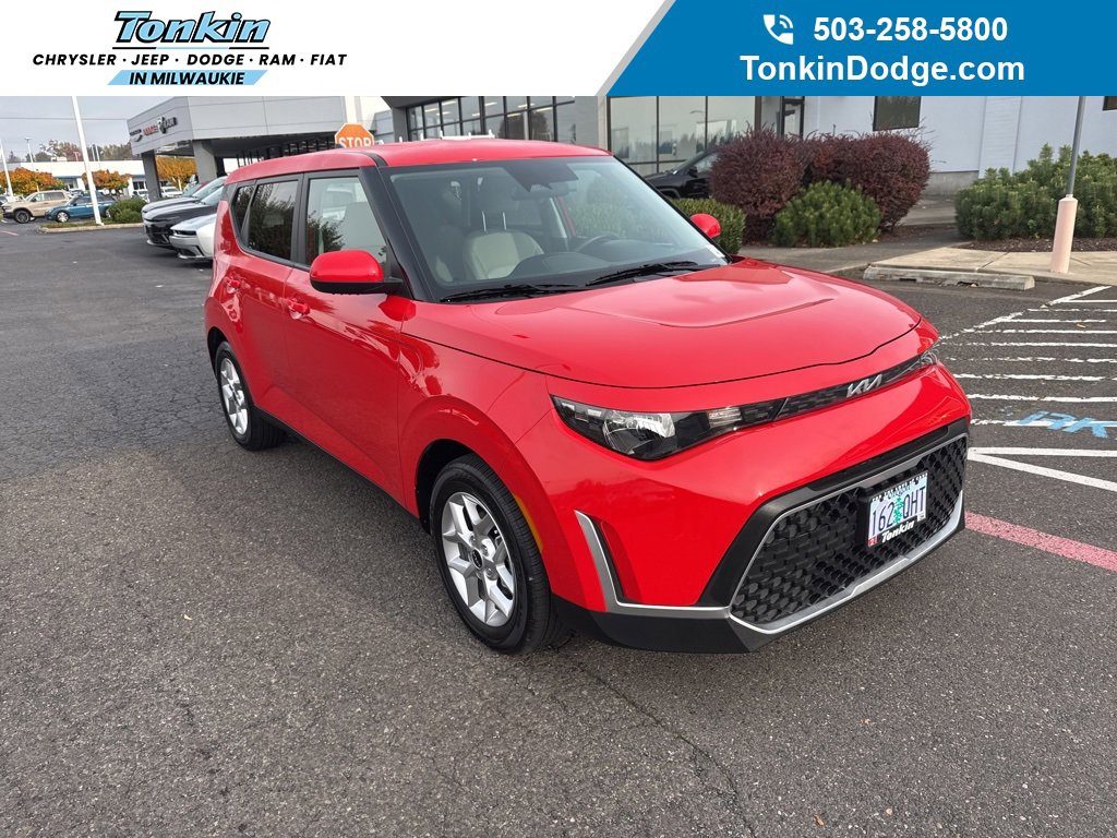 Used 2025 Kia Soul LX w/ Option Group 015