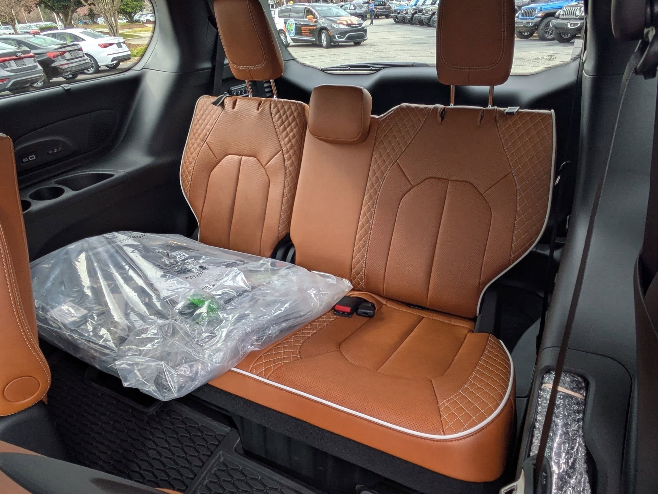 New 2026 Chrysler Pacifica Pinnacle FWD image 27