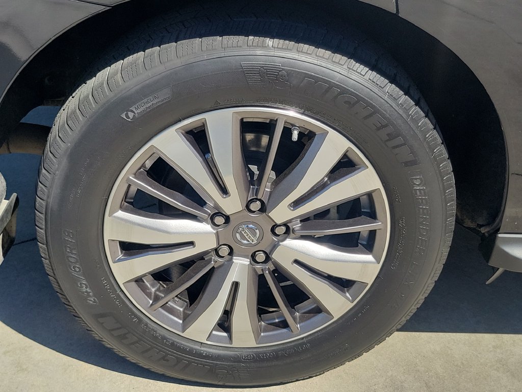 Used 2018 Nissan Pathfinder S FWD image 7