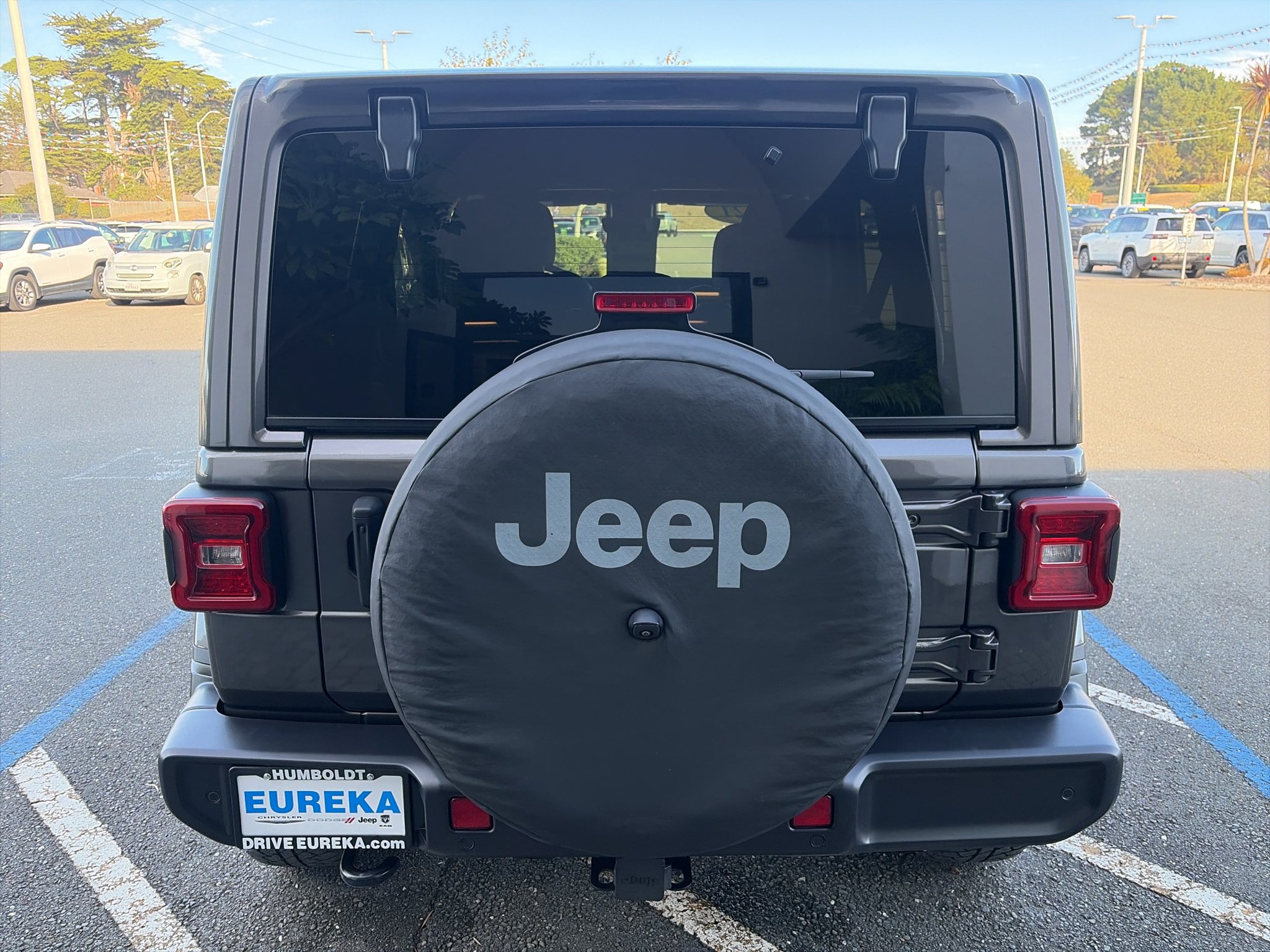 Used 2021 Jeep Wrangler Unlimited Sahara AWD/4WD image 21