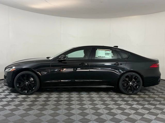 New 2024 Jaguar XF R-Dynamic SE image 3