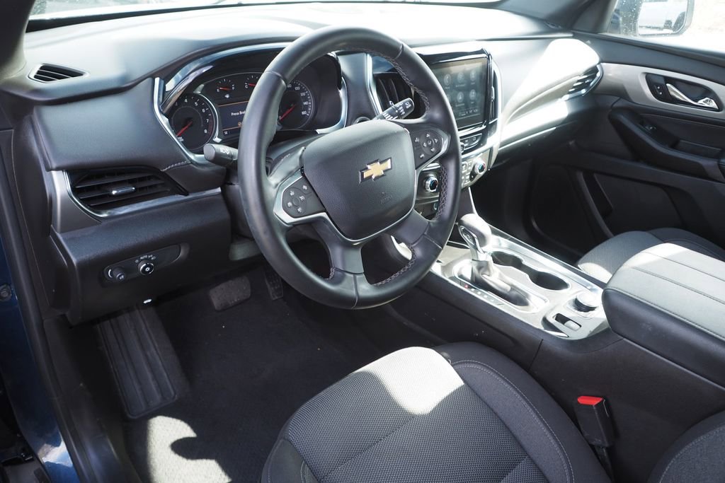 Used 2023 Chevrolet Traverse LT AWD/4WD image 12