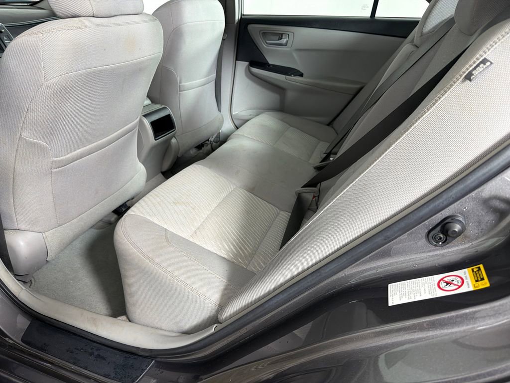 Used 2017 Toyota Camry LE image 20