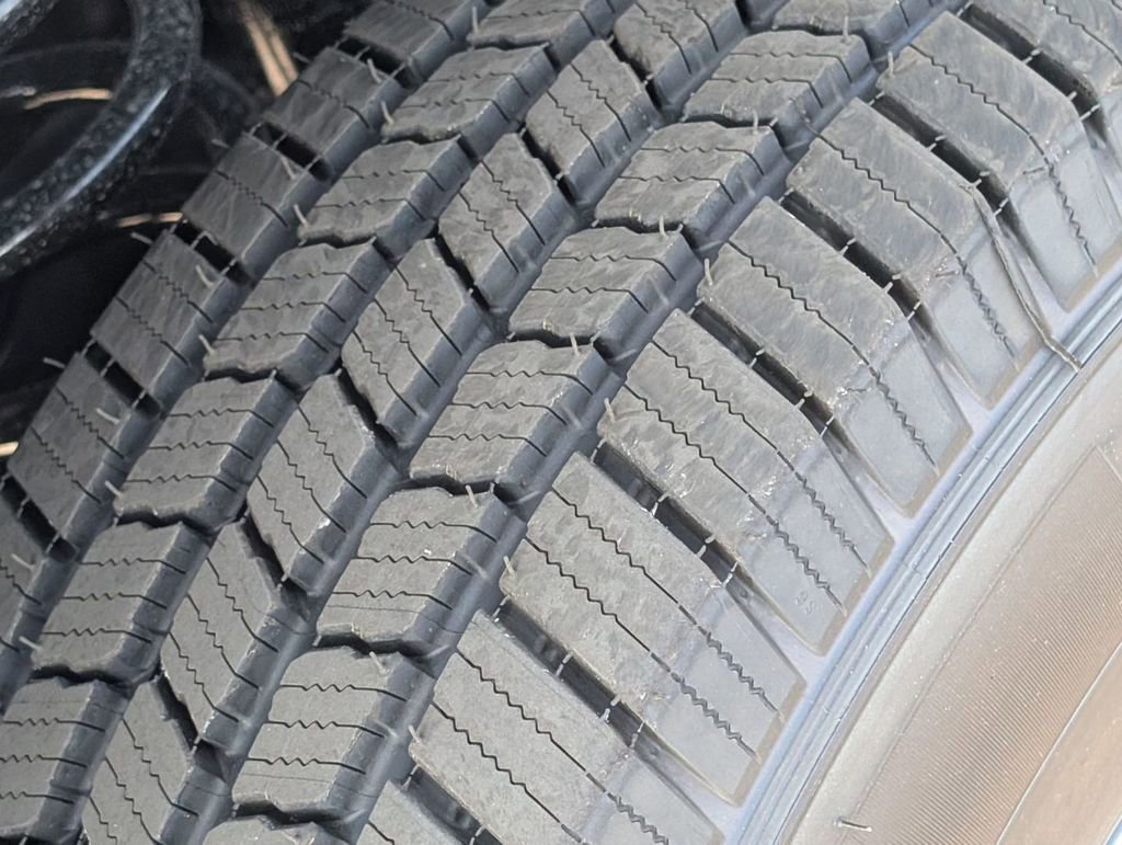 New 2026 Ford F350 XL AWD/4WD image 16