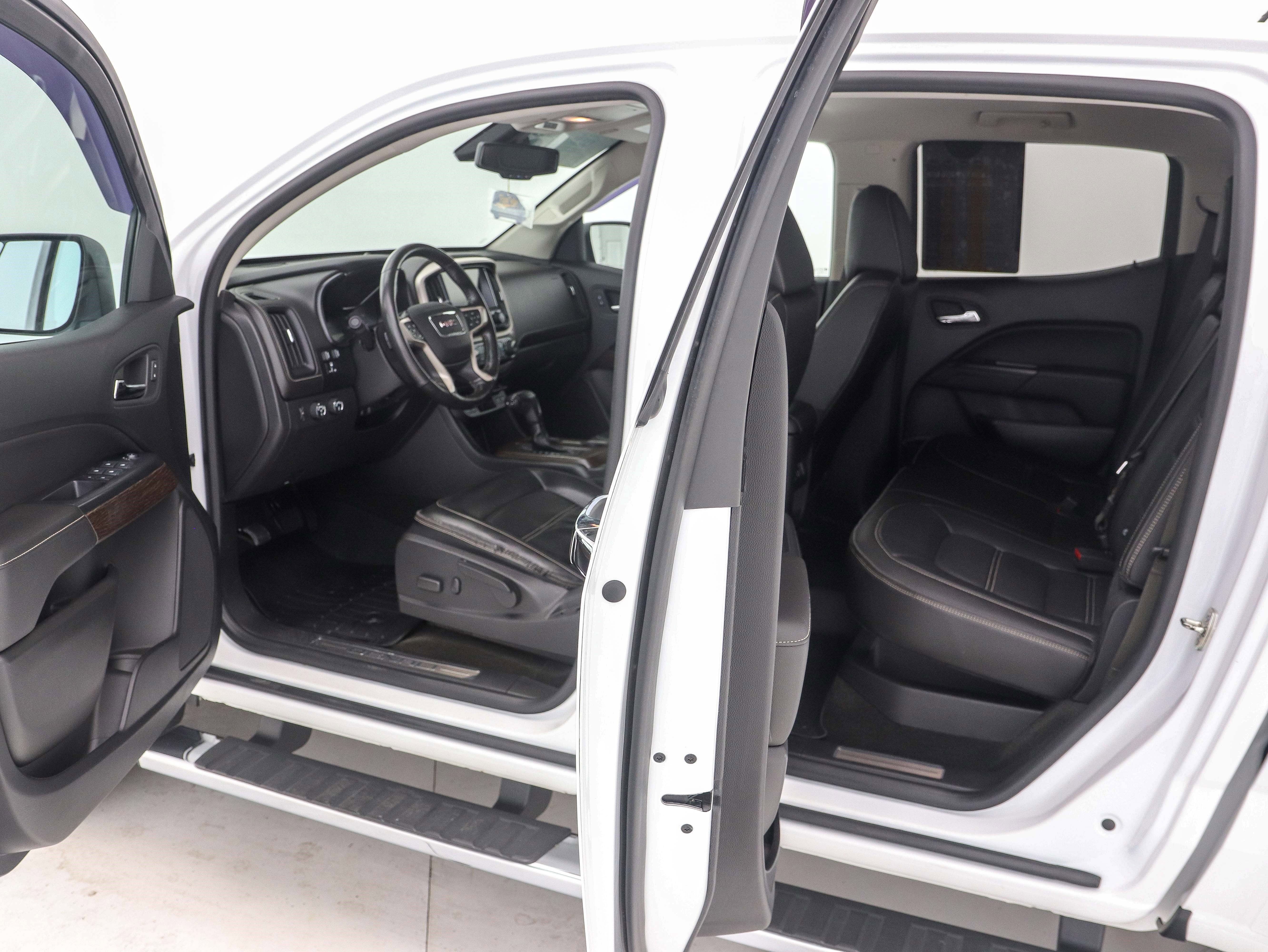 Used 2018 GMC Canyon Denali image 17