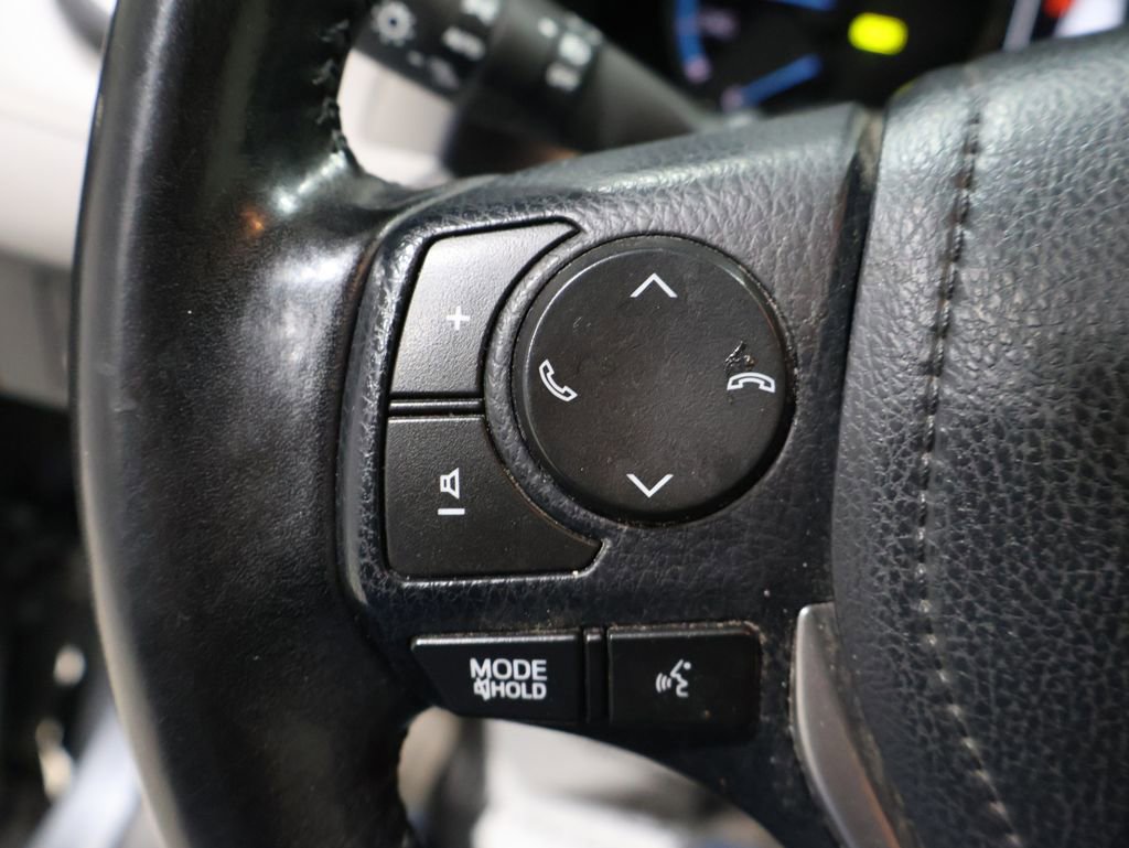 Used 2018 Toyota RAV4 Limited w/ Advanced Technology Package image 33