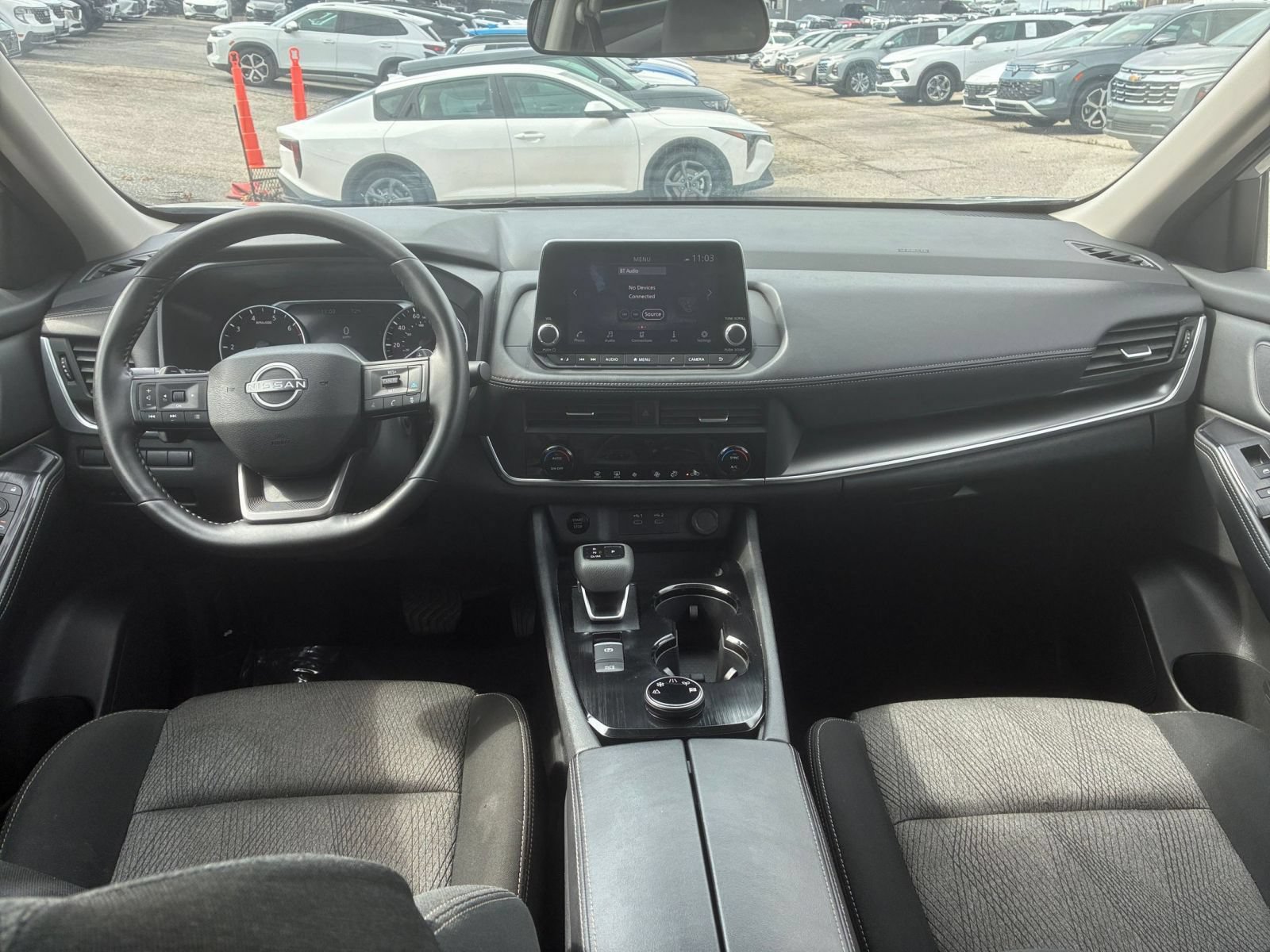 Used 2025 Nissan Rogue SV AWD/4WD image 28